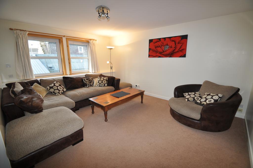 3 Varis Apartments Форес Екстериор снимка